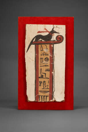 AN EGYPTIAN PAINTED WOOD PANEL WITH ANUBIS - фото 1