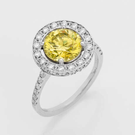 Eleganter Fancy-Yellow-Diamant-Solitärring - photo 1