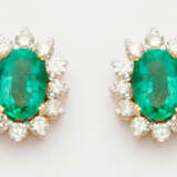 Paar klassische Smaragd-Ohrringe - фото 1