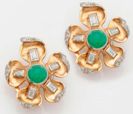 Paar Smaragd-Ohrringe von Gübelin aus den 50er Jahren - Foto 1