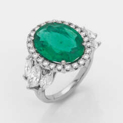 Prachtvoller Sambia-Smaragdring mit Diamanten