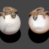 Paar extravagante Perlohrclips mit Diamantbesatz - photo 1