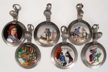 6 diverse Zinn-Bierkrugdeckel, um 1900, eingelegte Porzellanplaketten mit unterschiedlichen Motiven