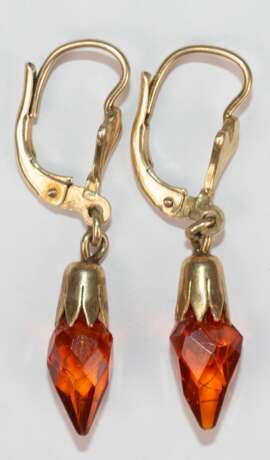 Ohrringe, 835er Silber, vergoldet, mit facettierten, bernsteinfarbenen Tropfen, L. 3,3 cm - photo 1