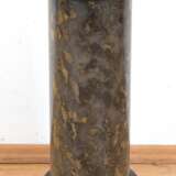 Marmor-Säule, 3-teilig, schwarzer gestufter Fuß und Deckplatte, H. 60 cm, Dm. 28 cm - photo 1