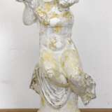 Figur "Putto mit Blumenstrauß", um 1975, weiß, für innen, Gebrauchspuren, 50x22x17 cm - photo 1