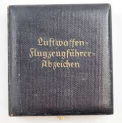 Flugzeugführer Abzeichen Etui.