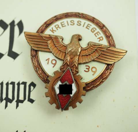 Kreissieger, 1939, mit Urkunde für die Wettkampfgruppe Energie-Verkehr-Verwaltung. - Foto 2