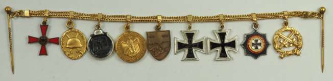 1957: Große Miniaturenkette eines Trägers des Deutschen Kreuz in Gold und der Ehrenblattspange des Heeres. - фото 1