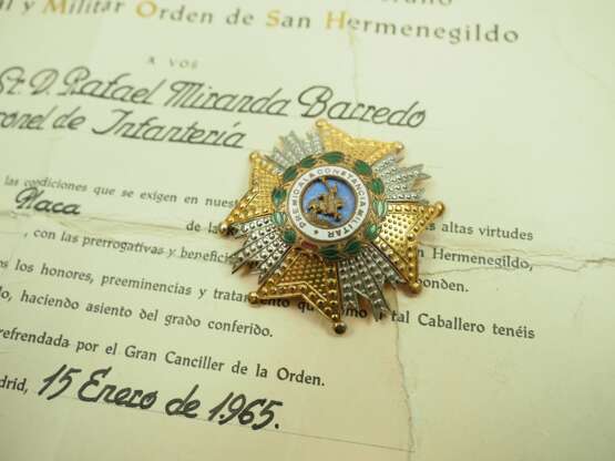 Spanien: Königlicher und Militärischer Orden des Hl. Hermenegildo, Großkreuz Stern, mit Urkunde für einen Oberst der Infanterie. - Foto 2