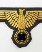 Rüstungen und Uniformen. Waffen-SS: Ärmeladler für Mannschaften - Tropenuniform.