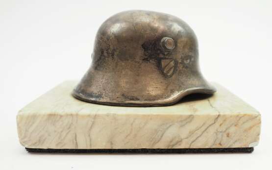 Wehrmacht: Stahlhelm Schreibtischdekoration. - photo 2