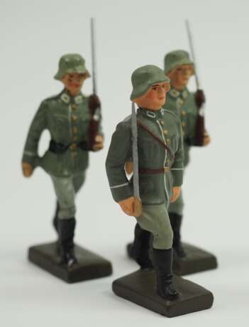 Lineol: Marschierende Wehrmacht Soldaten - 3 Exemplare. - Foto 1