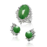 SET OF JADEITE AND DIAMOND RING AND EARRINGS - Foto 1