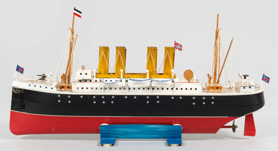 Modellschiff "Kronprinz Wilhelm" von Tucher & Walther - photo 1