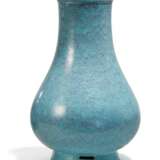 Vase in Robin's egg blue - photo 1