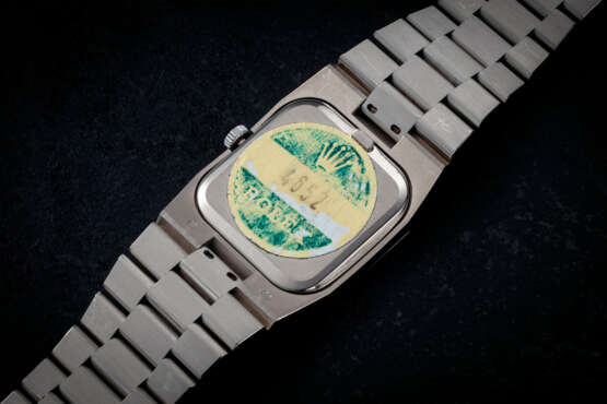 ROLEX, CELLINI, REF. 4652 'KHANJAR', AN INCREDIBLY WELL-PRESERVED AND RARE GOLD AND DIAMOND-SET WRISTWATCH - photo 2