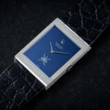 ROLEX, CELLINI REF. 4027 'KHANJAR', A RARE RECTANGULAR WHITE GOLD WRISTWATCH WITH NATIONAL SYMBOL OF OMAN - Foto 1