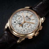 PATEK PHILIPPE, REF. 5270R-001, A RARE AND IMPORTANT GOLD PERPETUAL CALENDAR CHRONOGRAPH WRISTWATCH - photo 1