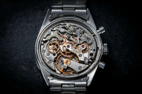 ROLEX, DAYTONA, REF 6239, AN ATTRACTIVE STAINLESS STEEL MANUAL-WINDING CHRONOGRAPH WRISTWATCH - photo 4