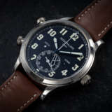 PATEK PHILIPPE, CALATRAVA PILOT TRAVEL TIME REF. 5524G-001, A FINE AND ATTRACTIVE GOLD DUAL TIME WRISTWATCH - фото 1