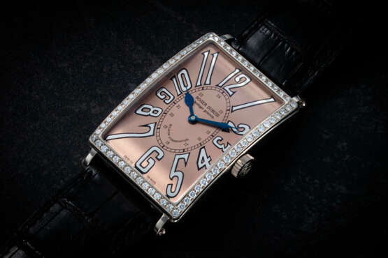 ROGER DUBUIS, BULLETIN D’OBSERVATOIRE, A LIMITED EDITION GOLD AND DIAMOND WRISTWATCH - Foto 1