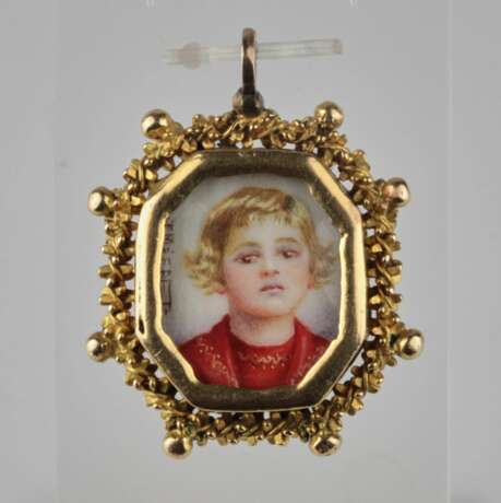 Pendentif en or double face avec un portrait miniature. Золото 585 Art Nouveau 4 г. - фото 1