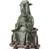 A large spinch green nephrite jade figure od a Daoist deity - Foto 2