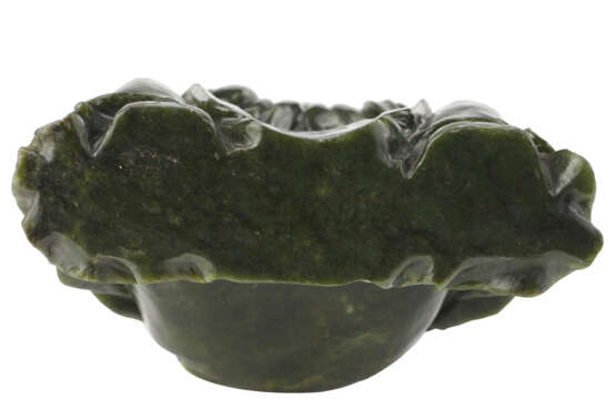 A large spinch green nephrite jade figure od a Daoist deity - Foto 6