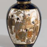 Satsuma-Vase mit Genreszenen-Dekor - photo 1