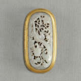 Ovale Gürtelschliesse aus feuervergoldeter Bronze mit geschnitzter Jade-Applike - Foto 1