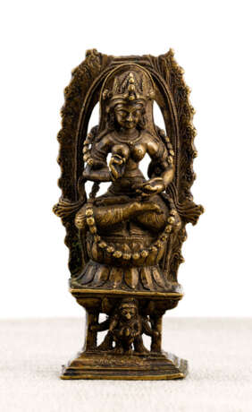 Die weibliche Naga-Gottheit - Na ga raja - photo 1