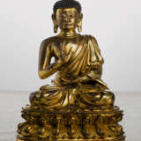 Feine feuervergoldete Bronze des Buddha Shakyamuni auf einem Lotos - photo 2