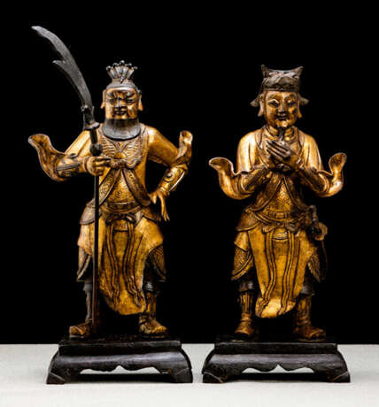 Paar feuervergoldete Wächterfiguren aus Bronze - photo 1