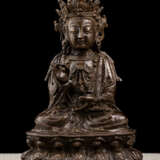 Bronze des Guanyin auf einem Lotos - photo 1