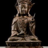 Bronze des Guanyin auf einem Lotos - photo 1