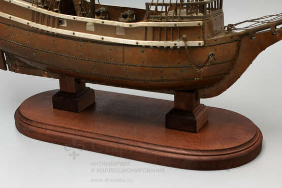 «Старинная модель парусного корабля латунь дерево» - фото 2