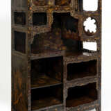 Paar feine Kabinettschränke aus Hartholz mit Lackauflage und Goldmalerei - Foto 2