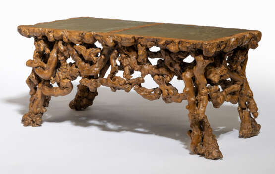 Tisch aus Wurzelholz mit Duan-Steineinlagen - фото 1