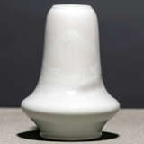 Vase aus Porzellan mit Dekor des Bergs Fuji und Wolken - Foto 1
