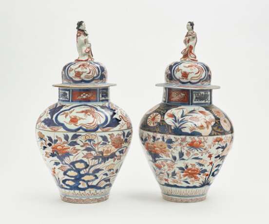 Ein Paar Deckelvasen. China, Qing - photo 1