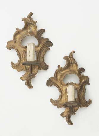 Zwei Paar Appliken, einflammig. Süddeutsch, 18. Jahrhundert - photo 2