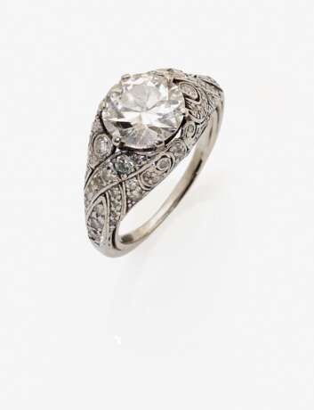 Ring mit Diamanten. Deutschland, um 1910 - Foto 1