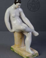 Фигурка из серии "Купальщицы"