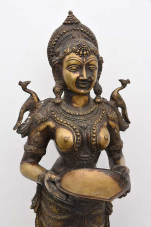 LAKSHMI SKULPTUR, Bronze, Indien, 19. Jahrhundert - Foto 2