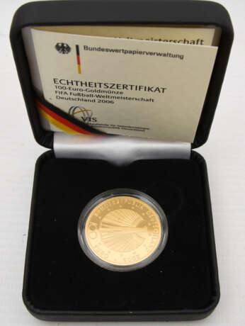 GOLDMÜNZE, 100 Euro, Fußball-Weltmeisterschaft 2006, 1/2 oz (6) - Foto 1