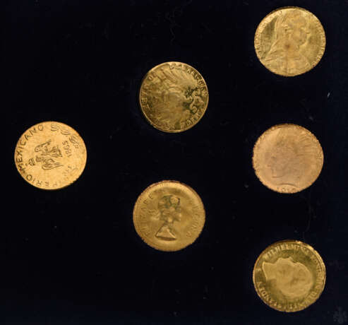 MÜNZANHÄNGER, Die kleinsten Goldmünzen der Welt, mit 14 Karat Kette, 20. Jahrhundert (13) - Foto 6