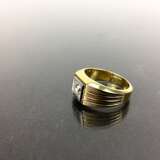 Ausgefallener Brillant-Solitär-Ring: 0,8 Karat, Gelb-Gold / Weiß-Gold 750, sehr massiv, sehr gut. - фото 4