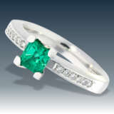 Ring: moderner, ehemals sehr teurer Smaragd/Brillantring, 18K Weißgold, Nobeljuwelier Brahmfeld & Gutruf Hamburg(UVP 4840,-€) - photo 1