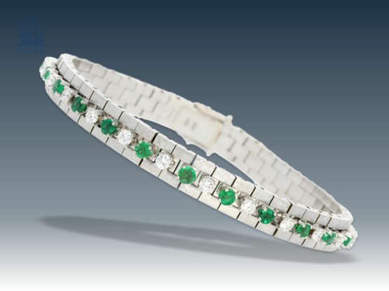 Armband: ehemals sehr teures vintage Smaragd/Brillant-Armband, 18K Weißgold - фото 1